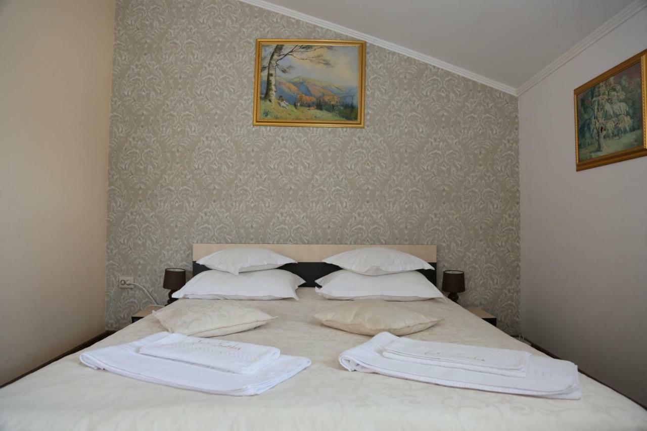 New Aosta Garden Hotel Sinaia Exterior photo