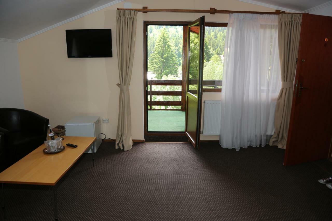 New Aosta Garden Hotel Sinaia Exterior photo